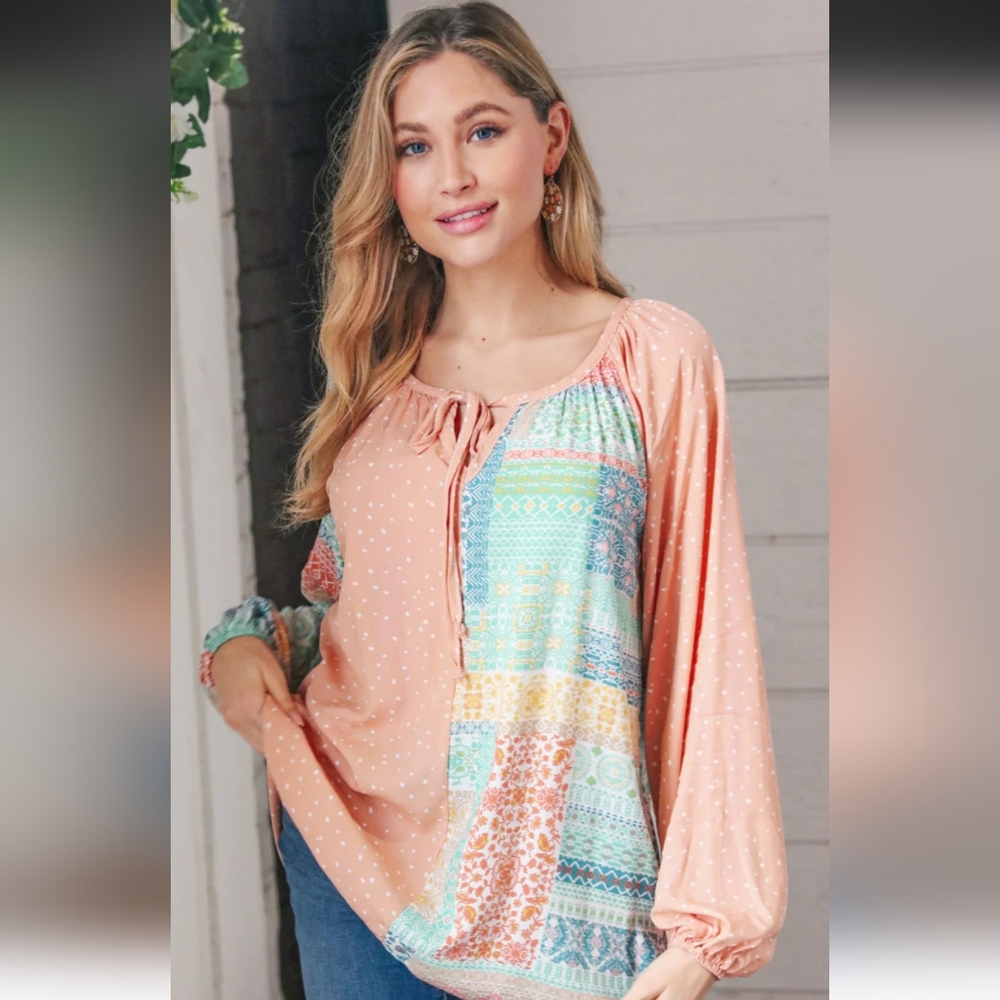 Haptics Boutique PEACH & MINT FLORAL COLOR BLOCK RAGLAN PEASANT TOP